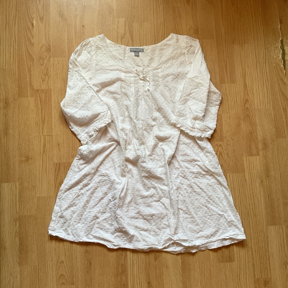 White textured dress